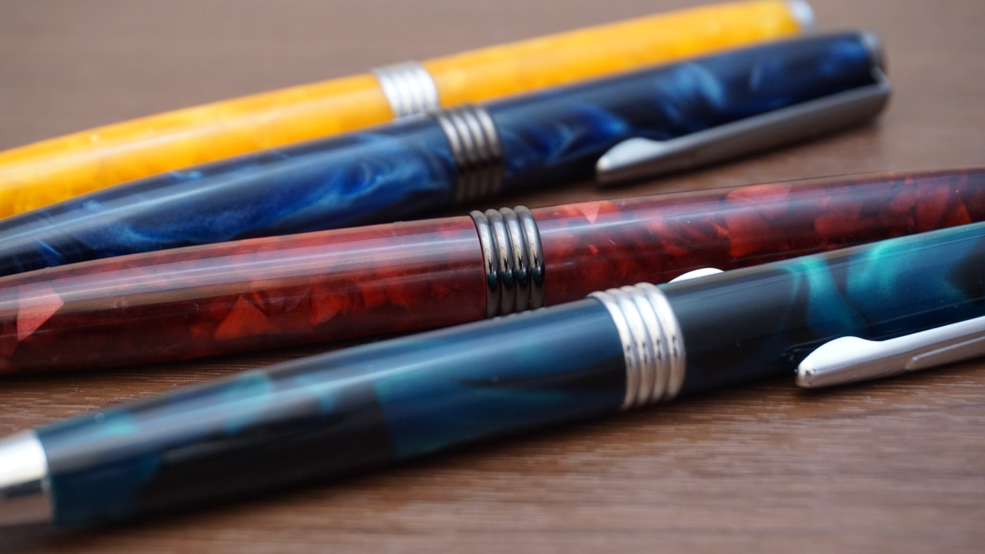 Bespoke vs. Kit Pens: What’s the Real Difference?